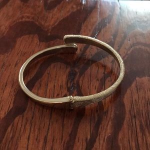 Gold bracelet